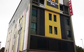 Meriton Inn